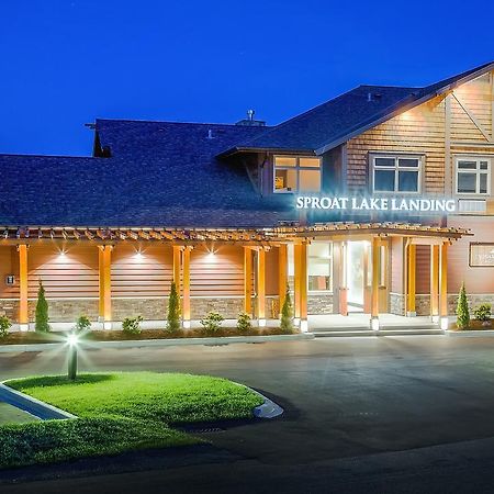 Sproat Lake Landing Resort Great Central Esterno foto