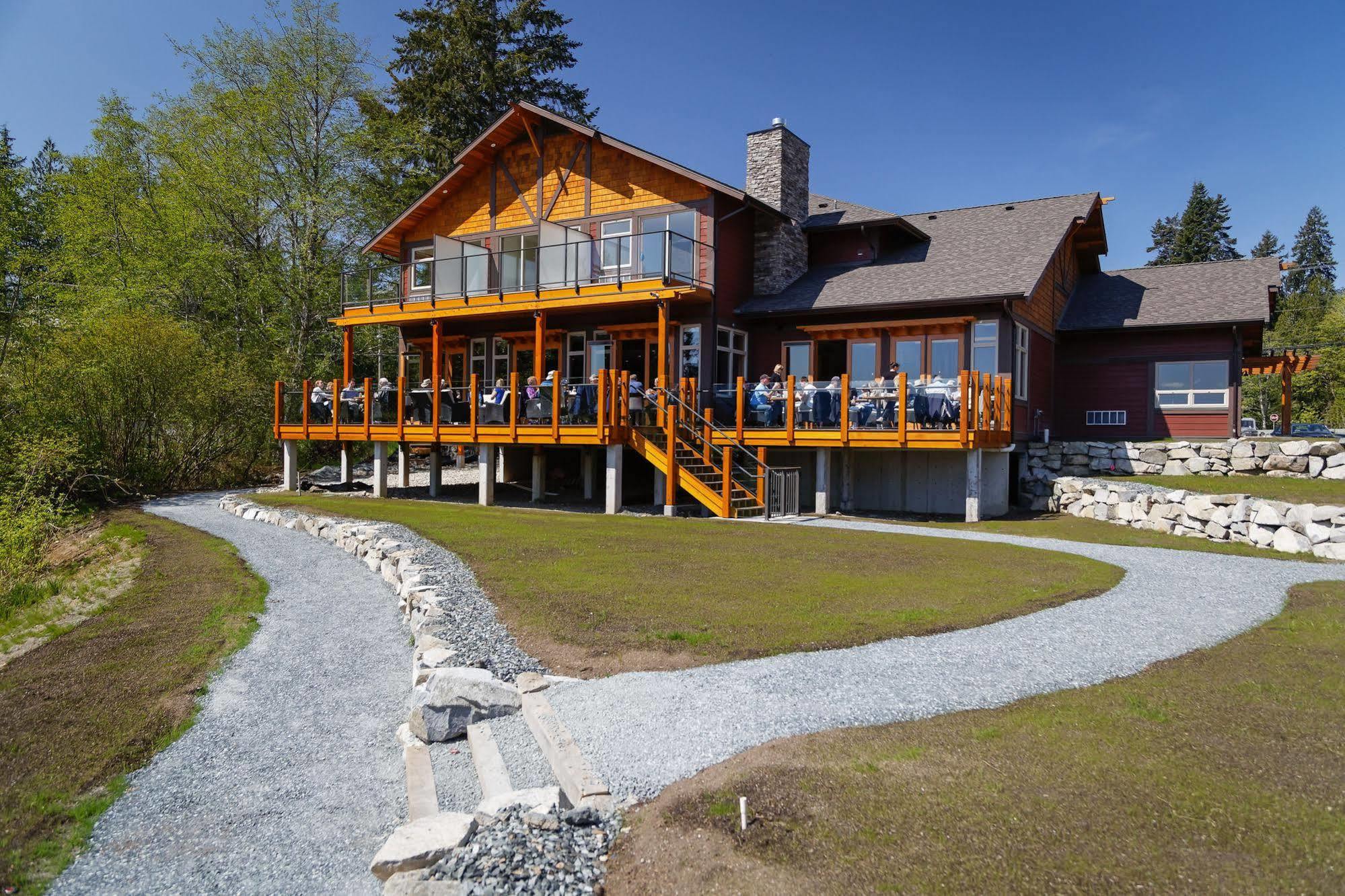 Sproat Lake Landing Resort Great Central Esterno foto