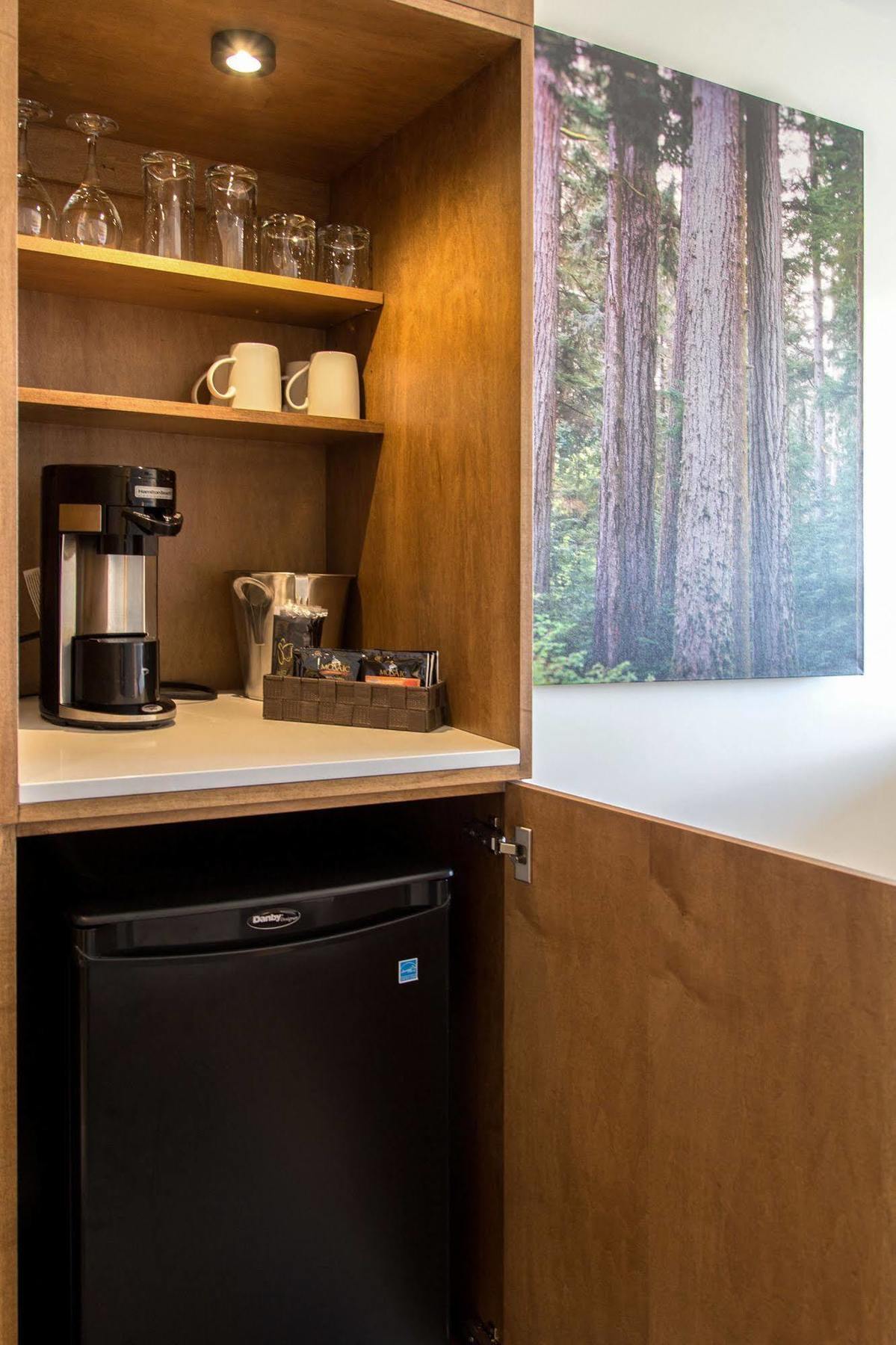 Sproat Lake Landing Resort Great Central Esterno foto