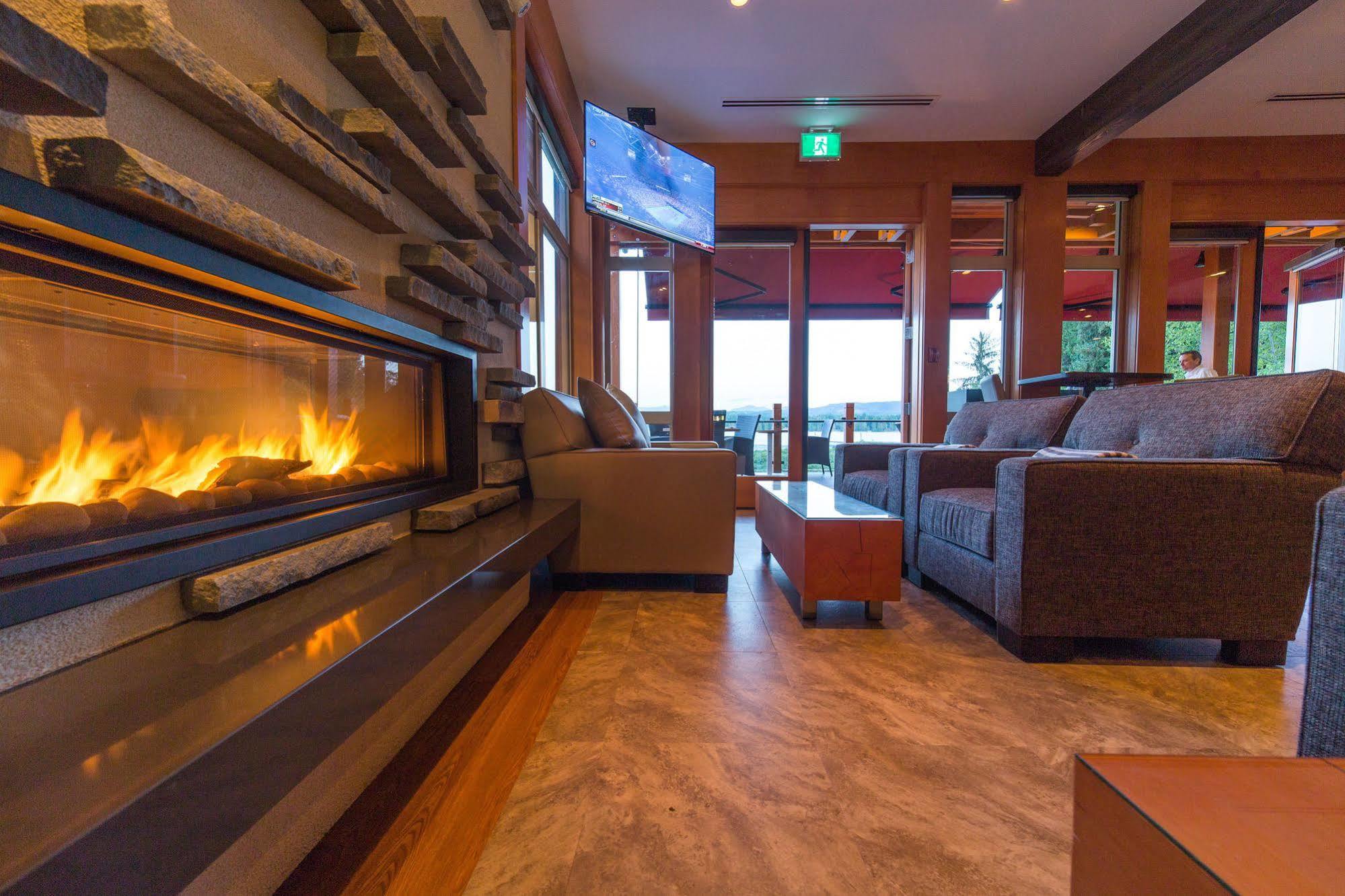 Sproat Lake Landing Resort Great Central Esterno foto
