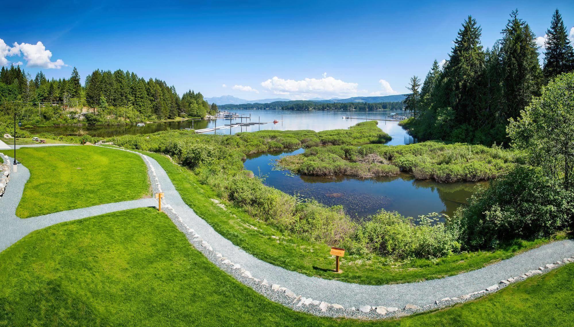 Sproat Lake Landing Resort Great Central Esterno foto
